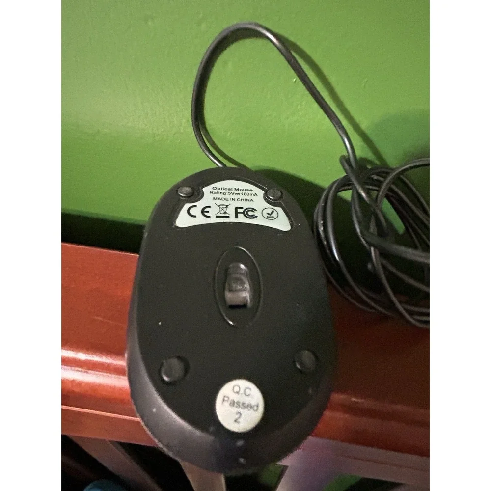 Wired Optical Mouse USB Black and Silver Scroll Wheel Computer Peripheral